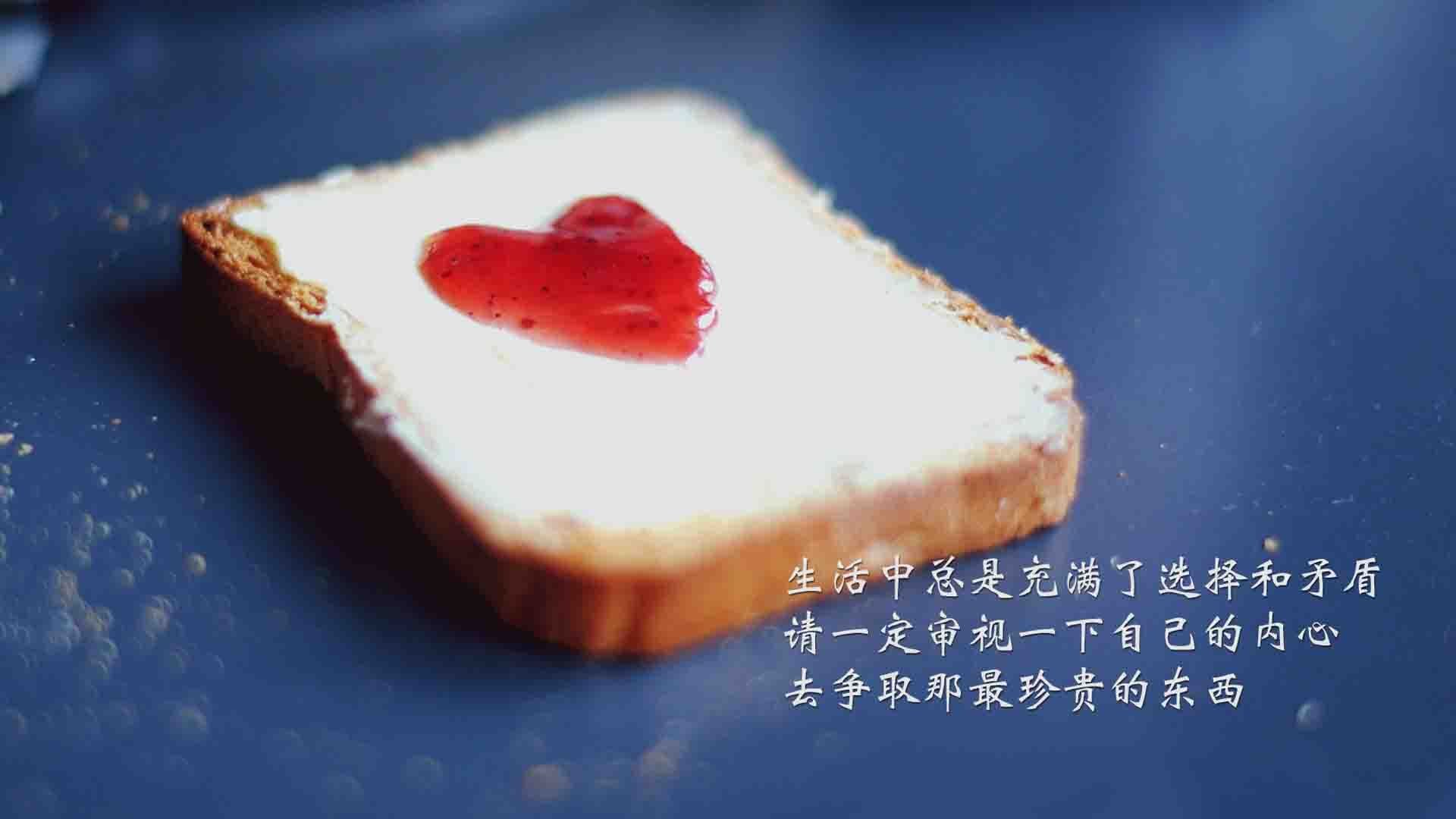 吉尔吉斯斯坦女将自由泳展现速度优势，吉尔吉斯斯坦游泳运动员