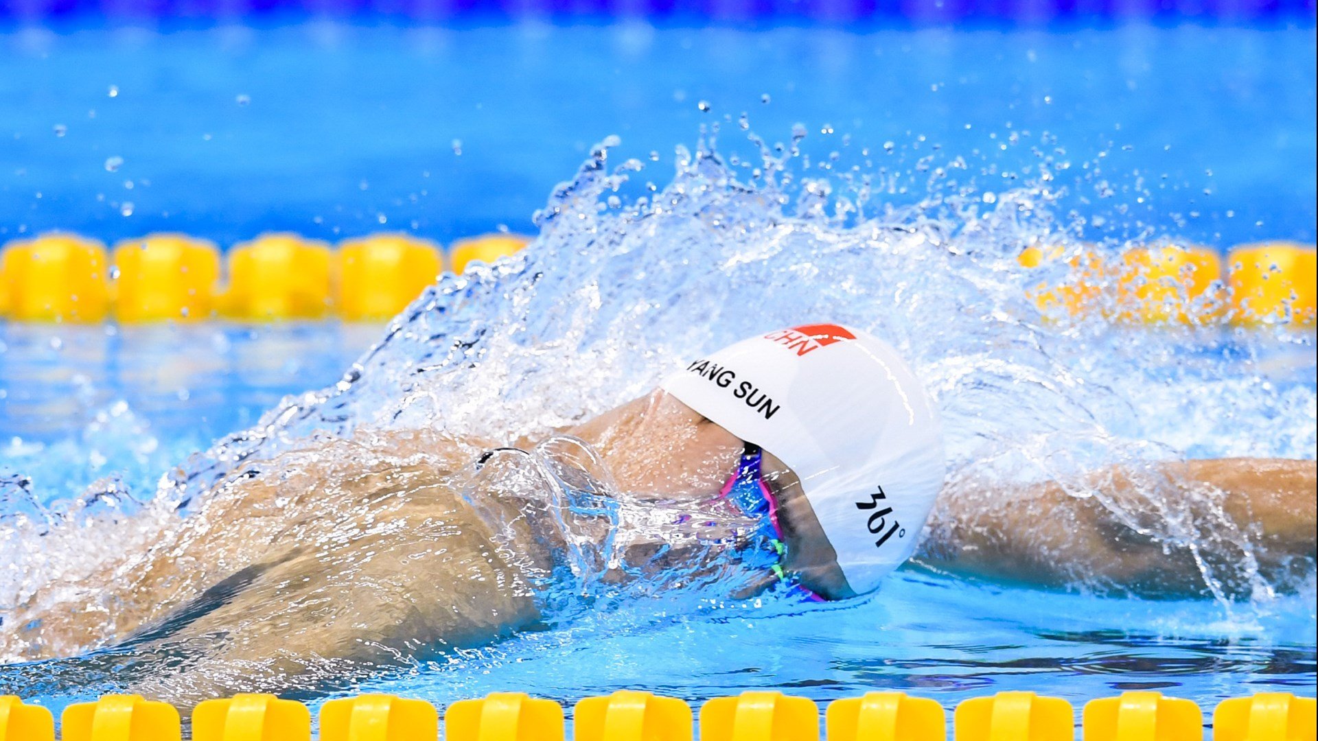 足球青训中心引进先进理念，提升人才培养质量，足球青训发展方案